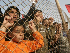 أزمات غزة الإنسانية: بين معاناة السكان والاستخدام السياسي