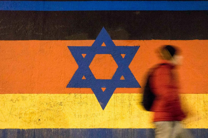 ترجمات: حملة ضدّ منتقدي إسرائيل في ألمانيا باسم مناهضة معاداة الساميّة