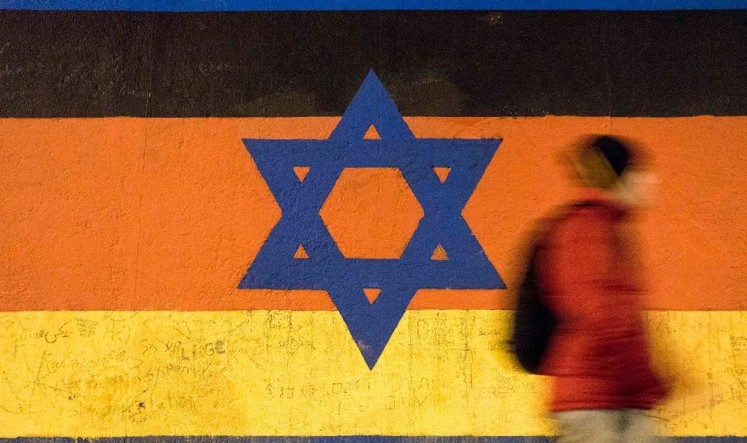 ترجمات: حملة ضدّ منتقدي إسرائيل في ألمانيا باسم مناهضة معاداة الساميّة